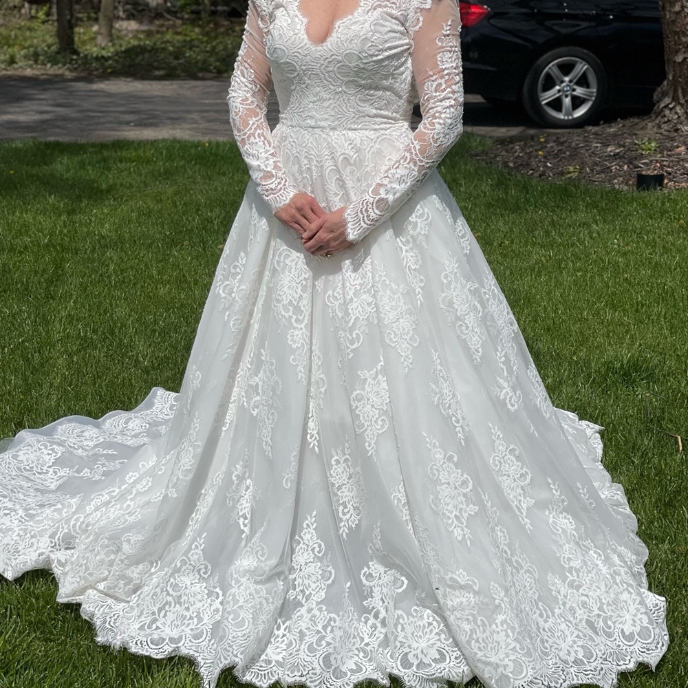 Wedding dress 🥰💁‍♀️💖